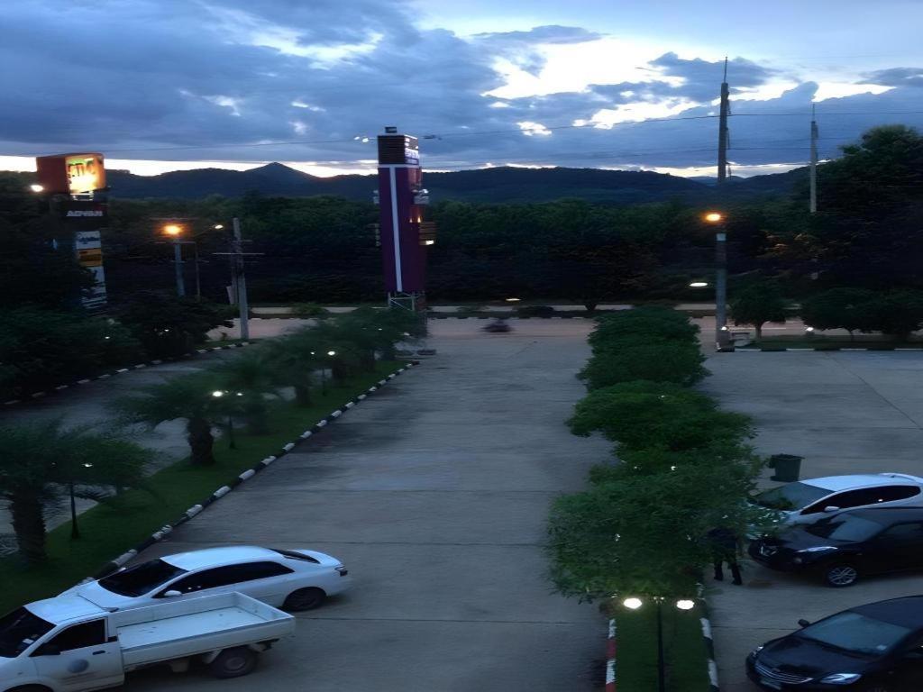 Sirimathani Hotel Loei Bagian luar foto